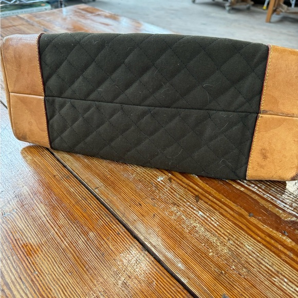 Auth. MZ Wallace quilted bag. - Picture 5 of 9